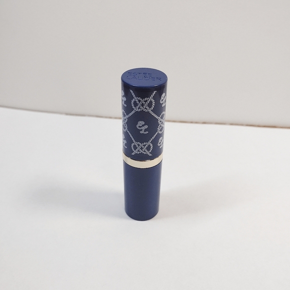 Estee Lauder Limited Edition Lipstick - Picture 4 of 4